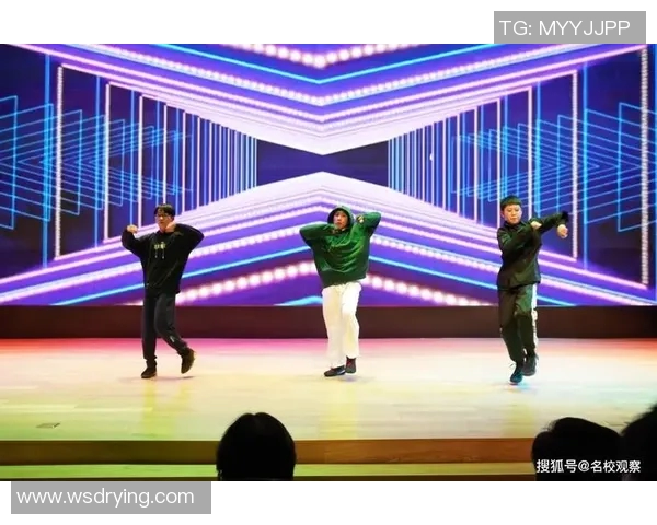 全国街舞大赛特别报道:深圳攀岩队如何在舞台上绽放青春与激情 全国街舞大赛特别报道:深圳攀岩队如何在舞台上绽放青春与激情