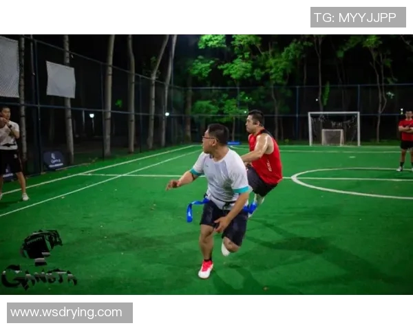 深圳飞盘队战术之争引发热议球迷与专家各执己见 深圳飞盘队战术之争引发热议球迷与专家各执己见